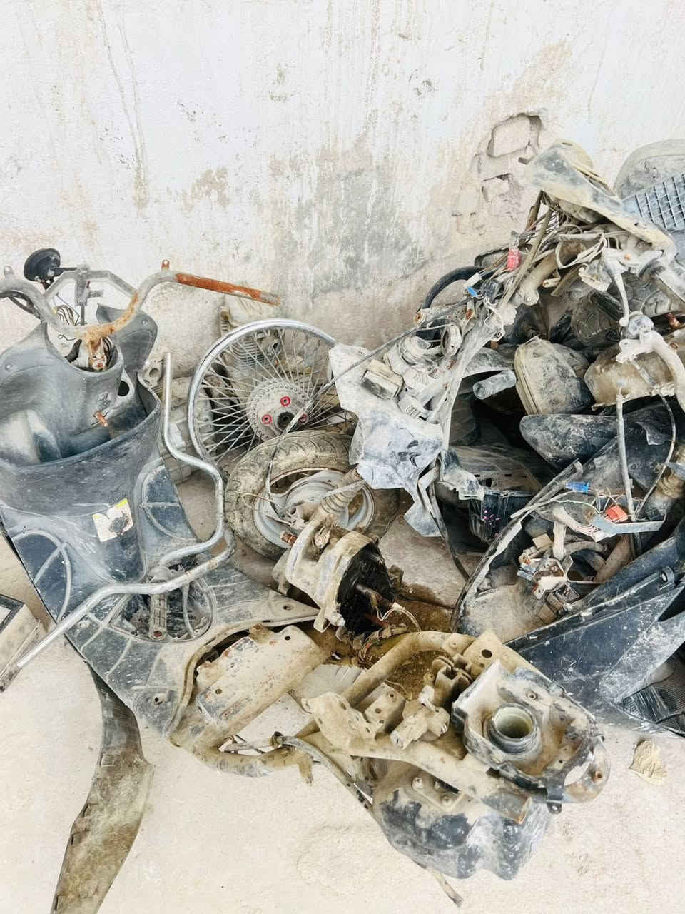 السلام عليكم
عندي اثنين مكاين ناما وشواصي دراجات فراشه ويوماها وبيهن دراجه شغاله بس ناقصها ترتيب وغراض دراجات هواي وغراض تصليح
اريد ابيع شلعه وحده 
السعر 275 
للأستفسار
***********
