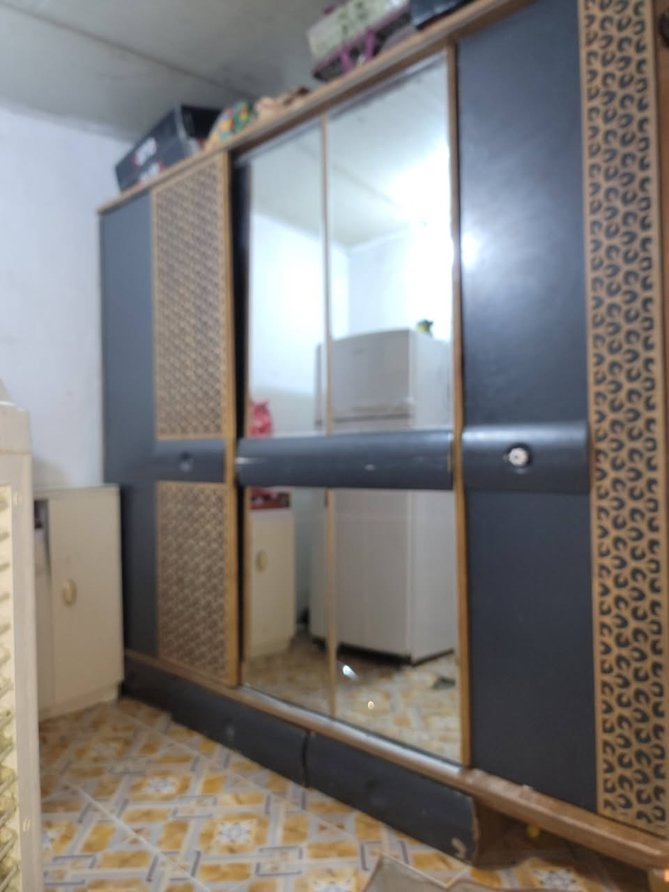 غرفة للبيع 60 الف بغداد جكوك ***********
