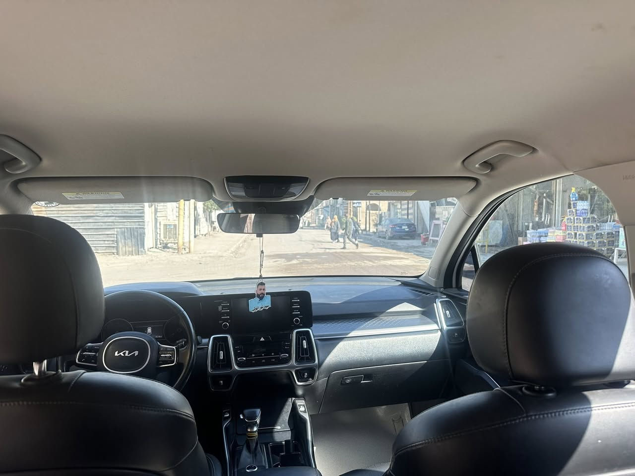 السلام عليكم عندي سورنتو وارد موديل ٢١ سياره فول ماعده البانوراما سعر٢١٠بيه مجال مكان بغداد رقم ***********
