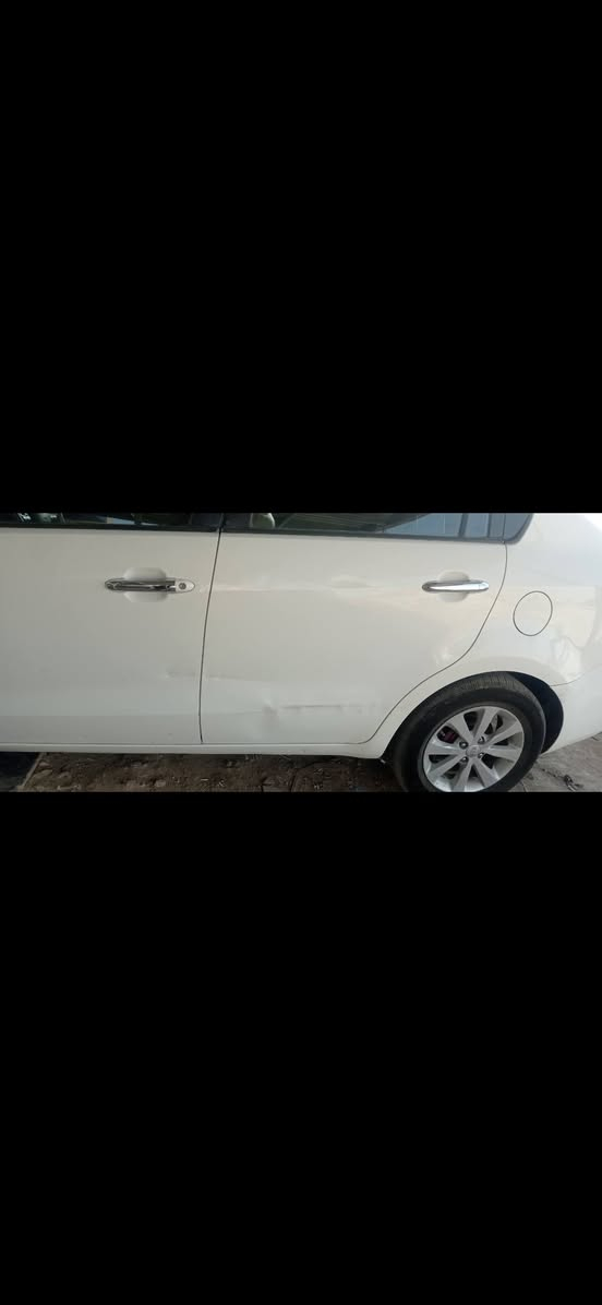 السلام عليكم كيه ريو 14ذي قار
رفاعي السعر 88وبيه مجال بصيط
ه***********
