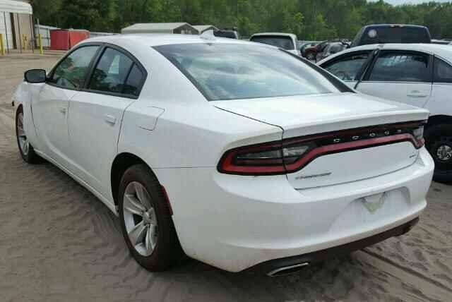 السلام عليكم...جارجر للبيع موديل 2016 سنويه بأسمي مكينه بيه تنقيص وصور الحادث موجوده السعر 150$ وأي تفاصيل خابر ***********
