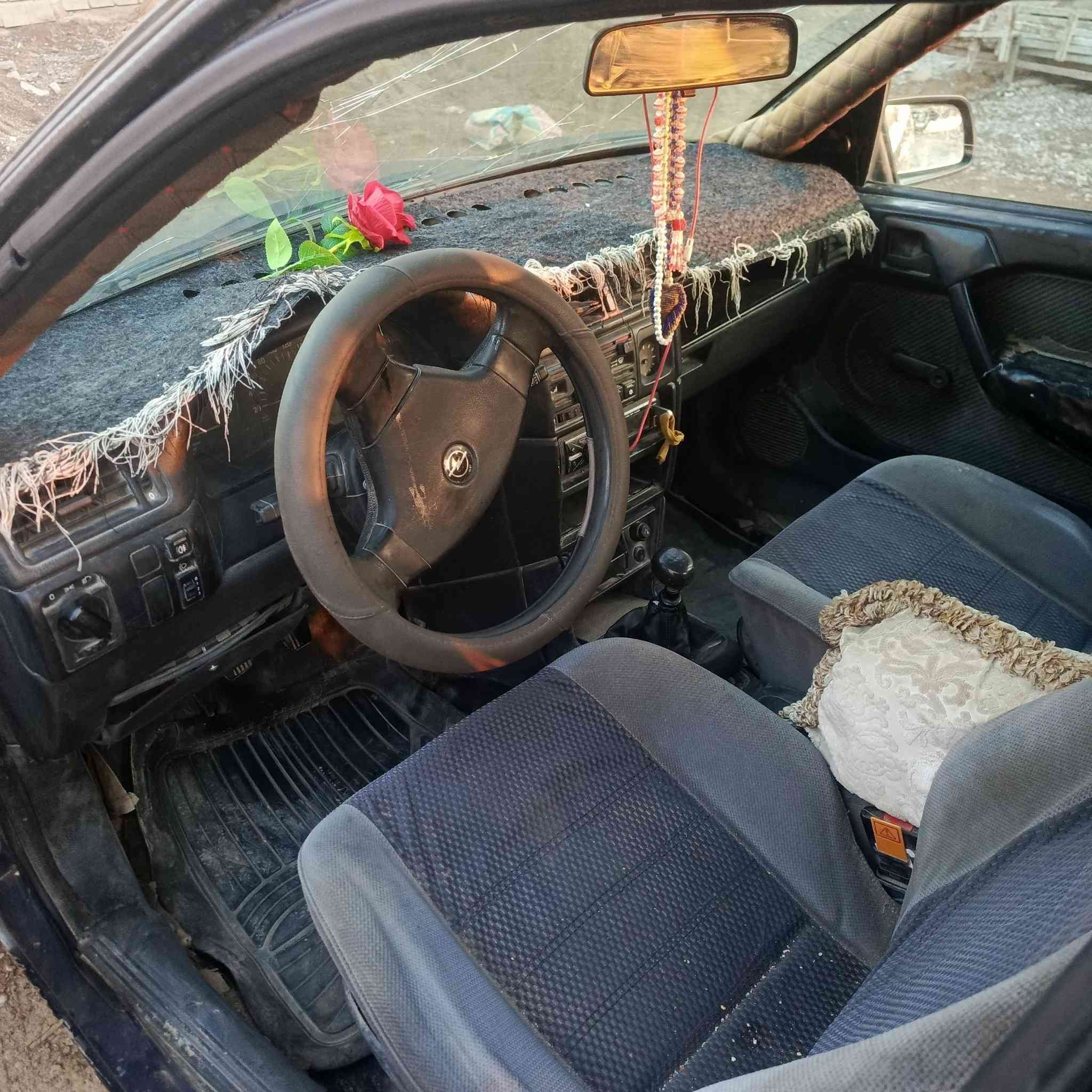 السلام عليكم فكتىاره موديل 91 رقم نينوئ سنويه ال 29كربون بنزين ماستر   السعر  33بي مجال مكاني ***********
