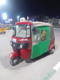 توك توك • للبيع