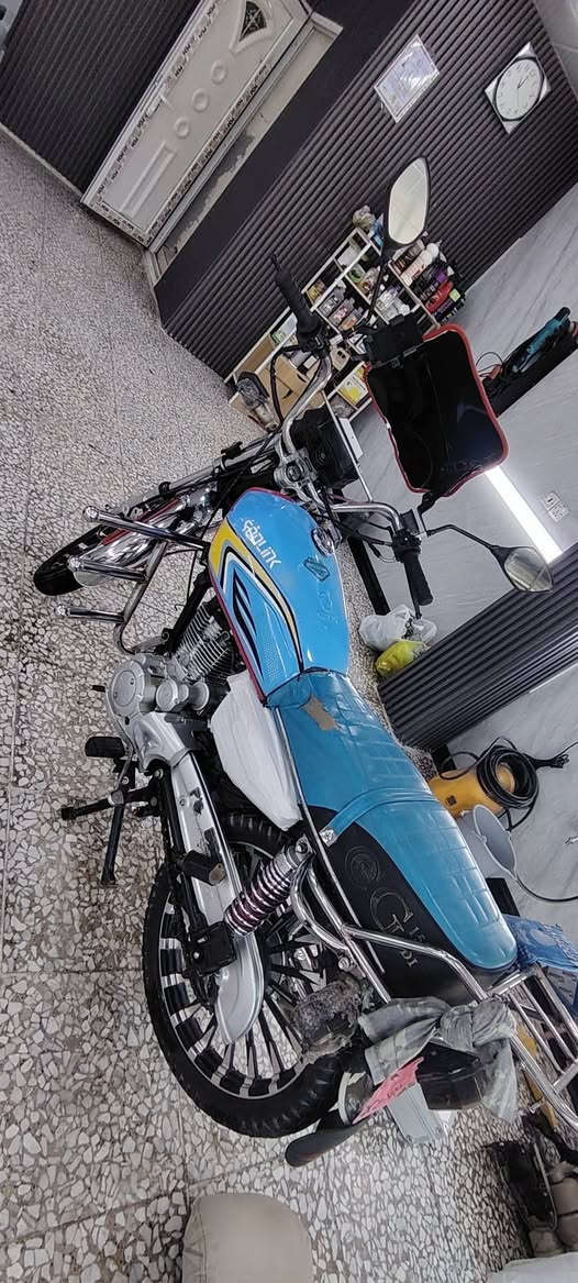 دراجه ايراني للبيع 2024 مكفوله من كلشي كهربائيات مكينه
برغي مابيها نقص اوراق كامله كمرك مدفوع
عنواني بغداد السعر خاص: او⏬⏬ 
***********
