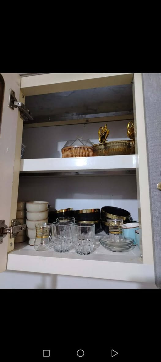 كاونتر للبيع حطاطه داخله المنيوم والابواب خشب فقط السنك مرمر  السعر 550 للاستفسار خاص


**إذا كنت صاحب هذا الإعلان وتريد حذفه لأي سبب، رجاءا أرسل رسالة إلى الدعم الفني**