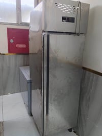 لبيع نظاف وشغاله بس ادامه يحتاج مكاني زيونه لستفسار 07737447808