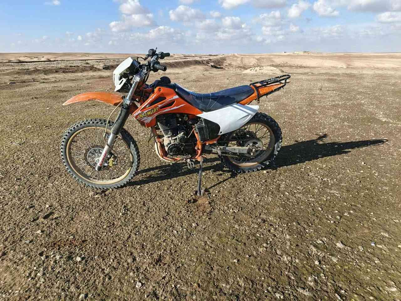 السلام عليكم ماطور قفاز كاويار موديل 24 محرك شرط ما مفتوح والباقي شوف العين مكاني الشرقاط اتصل((***********))
