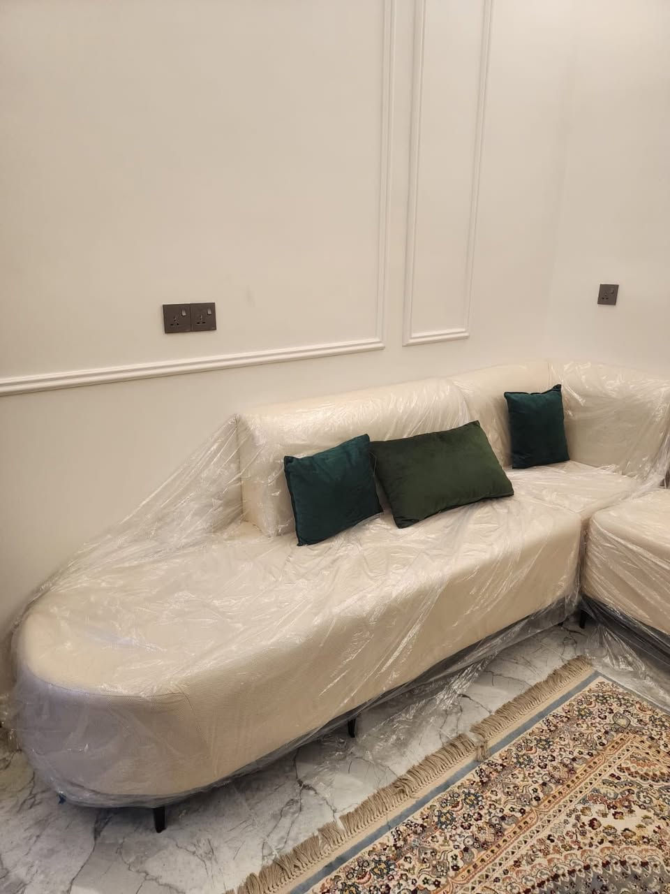 السلام عليكم 

تخم جديد غير مستخدم للبيع شغل عراقي السعر 500 الف للاستفسار على الرقم *********** واتساب

