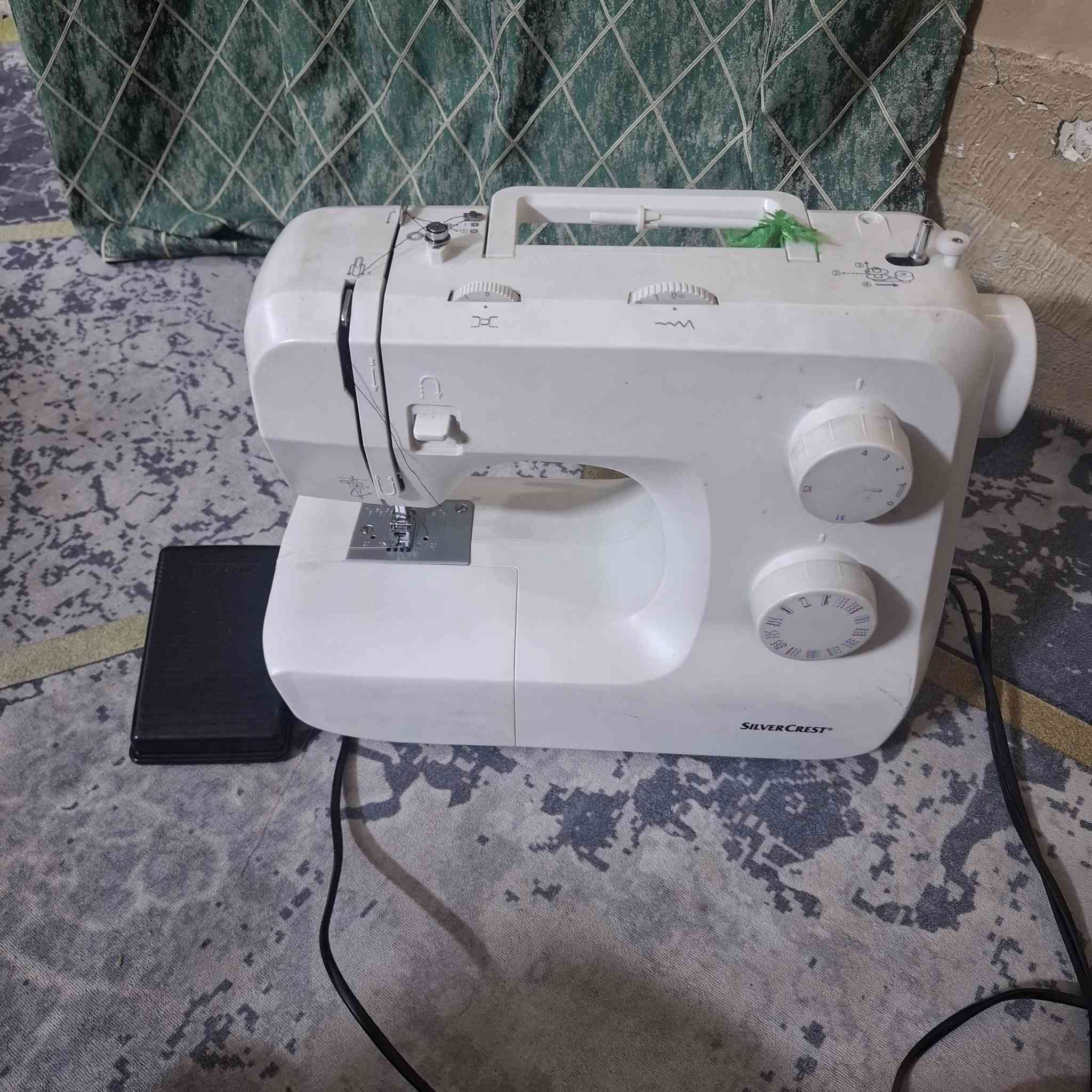 مكينه ياباني اصل اخو الجديد السعر150 قفل وياهة ميز هديه حي العسكري خلف مطعم ابوعقيل***********
