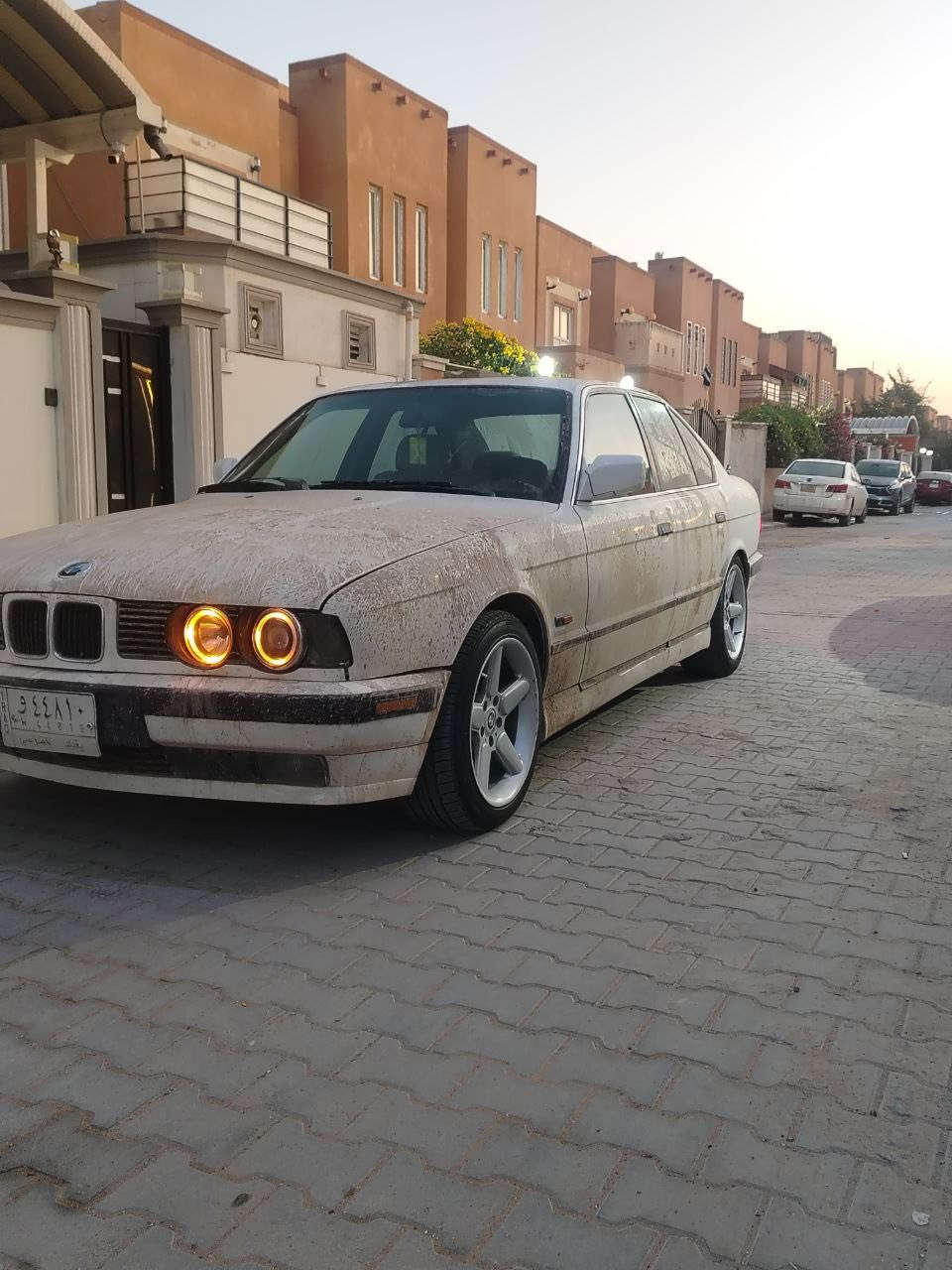 سلام عليكم بيم البيع مديل ١٩٩٢سياره حلوه مكفوله وما بيه اي نقص كبل الشارع سياره ما متعوبه ومرتبه وحاجاته كله صليه وتخذه تلف راسك وتنام سياره رقم بغداد بسم ولد صاحبي
السعر ٥٧وبيه مجال المكان نجفتصل على الالخط وخادم ***********
