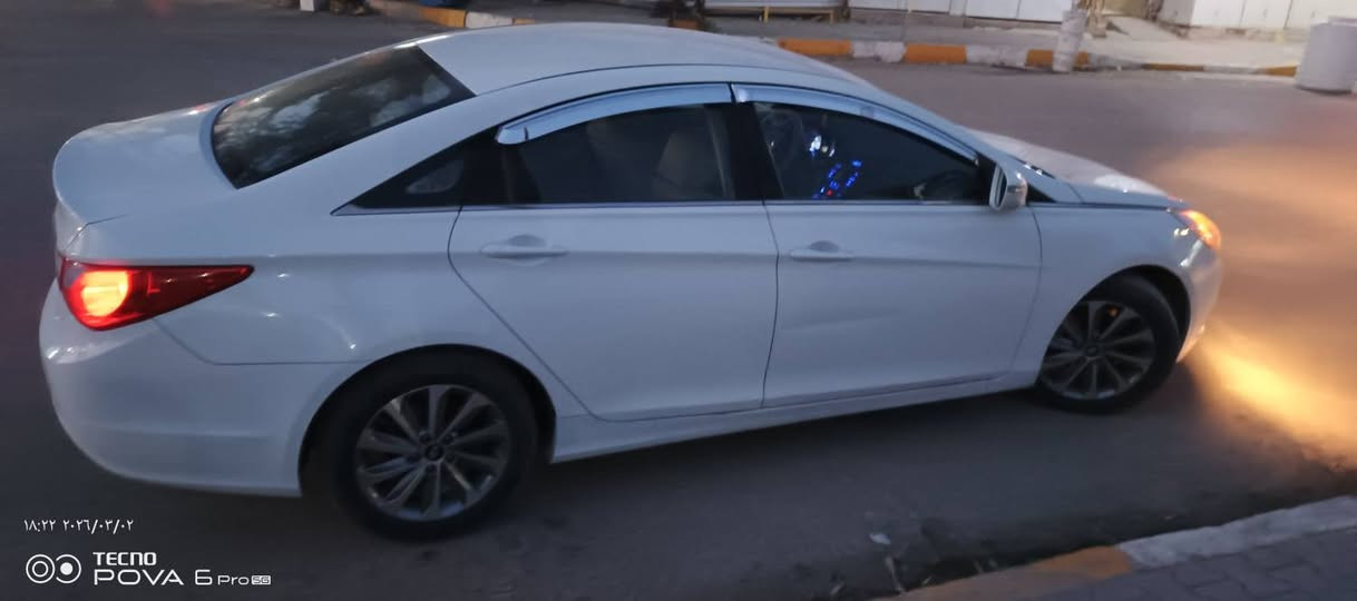 السلام عليكم تحيه طيبه...
للبيع فقط هونداي سوناتا موديل 2013 وارد خليجي داخل بيجي محرك 2400 دوش مكفوله كفاله عامه من الصبغ والفتح والتبديل السياره جديده على وضع الشركه رقم بابل 
المواصفات.. 
تبريد خلفي 
كشن السائق كهرباء ثلاث وضعيات 
تحكم ستيرن 
حساسات خلفيه 
شفتات بل ستيرن 
مري شفط 
اشاير بل مري 
ويل كب اصلي 
ايرباكات بل ستيرن وبل دشبول 
تبريد ثلج تتفاه شغاله تخم تاير جديد حداديه جديده السياره كلش نضيفه ما عدى بارد كد اربع اصابع في باب الصدر والباقي شرط تفحص بل سونار 
السعر /133 وبيهه مجال قليل 
العنوان / بابل محاويل 
للاستفسار على الرقم فقط بدون خاص/***********

