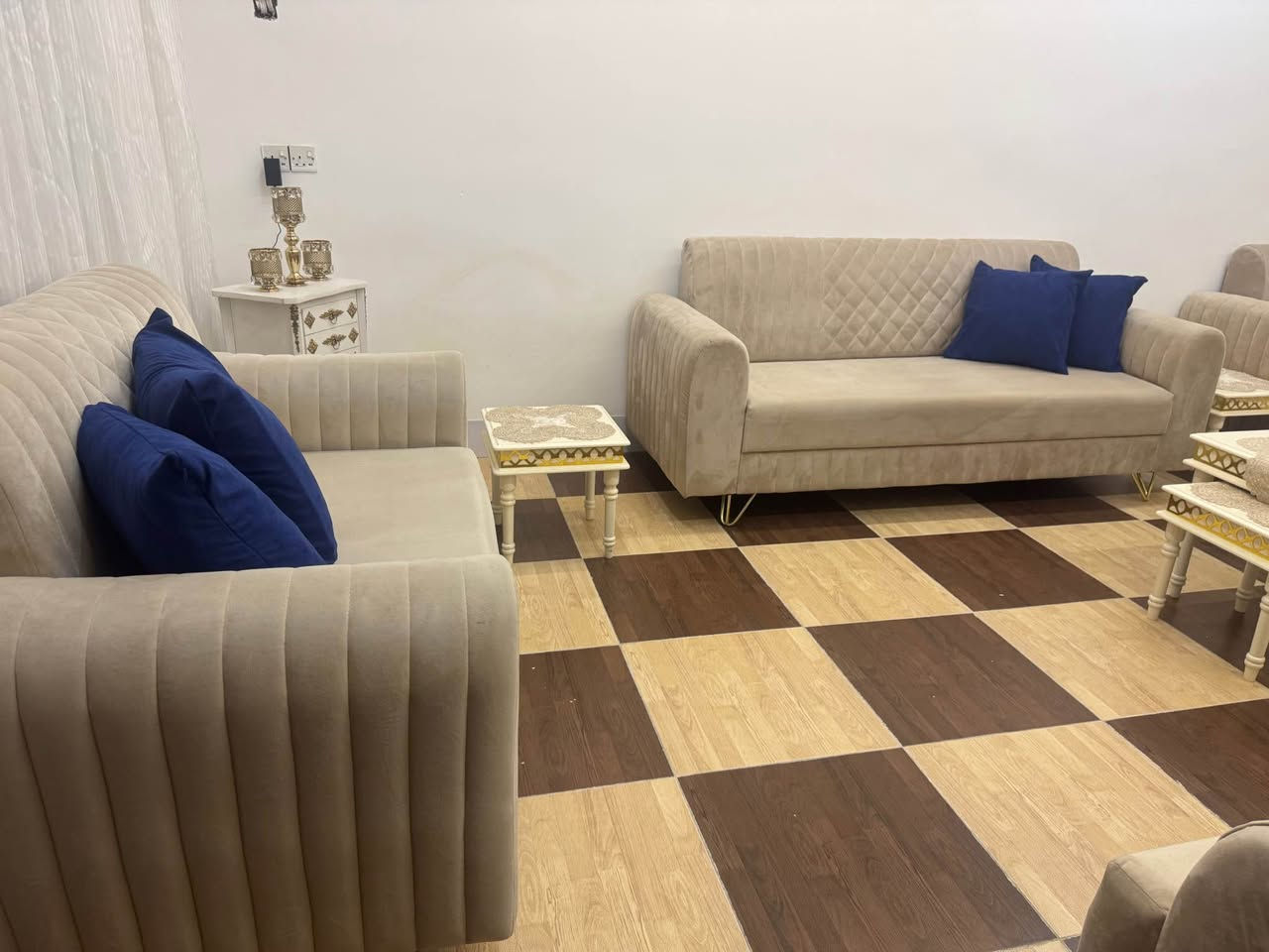 ‎تاقمی ١٢ نەفەری مێزی ناوەڕاست و چوار تەپڵەك بۆ فڕۆشتن سلێمانی تاسڵوجە‎ الصويرة, واسط


**إذا كنت صاحب هذا الإعلان وتريد حذفه لأي سبب، رجاءا أرسل رسالة إلى الدعم الفني**