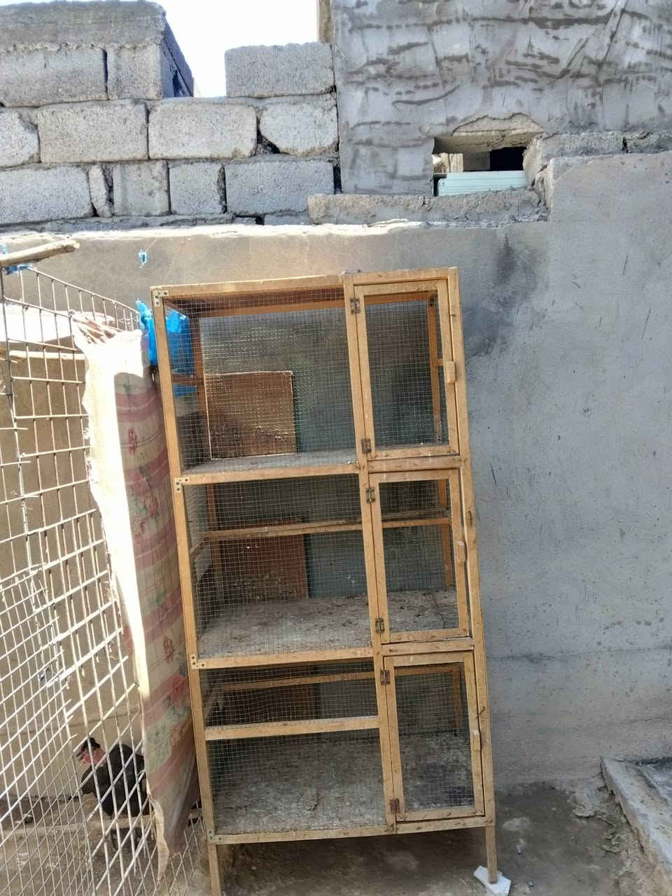 قفص 3 خانات نضيف مستعمل قليل السعر اتصل على هذا الرقم *********** المكان ديالى بعقوبة قرب جسر خرنابات
