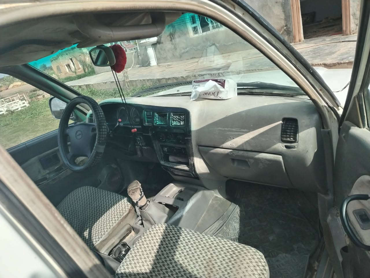 أدمرال 2007 رقم صلاح الدين سنويه منتهيه ب 18 مابيها ضباره كير محرك صدر تواير شرط السعر 25 وبي مجال ***********
