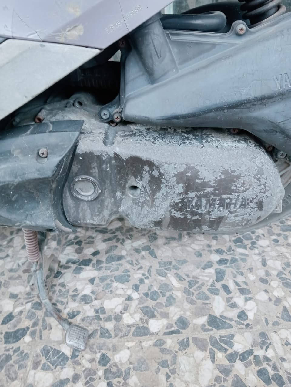 السلام عليكم بريز نوزل مال رمبه قبل شهرين نزلت دراجة كامله كله بلاد مكينه كفاله يرادلها فقط دبلات إماميه فقط مكاني ساحة عدن السعر 650 بيع مستعجل ورقم تليفوني ***********
