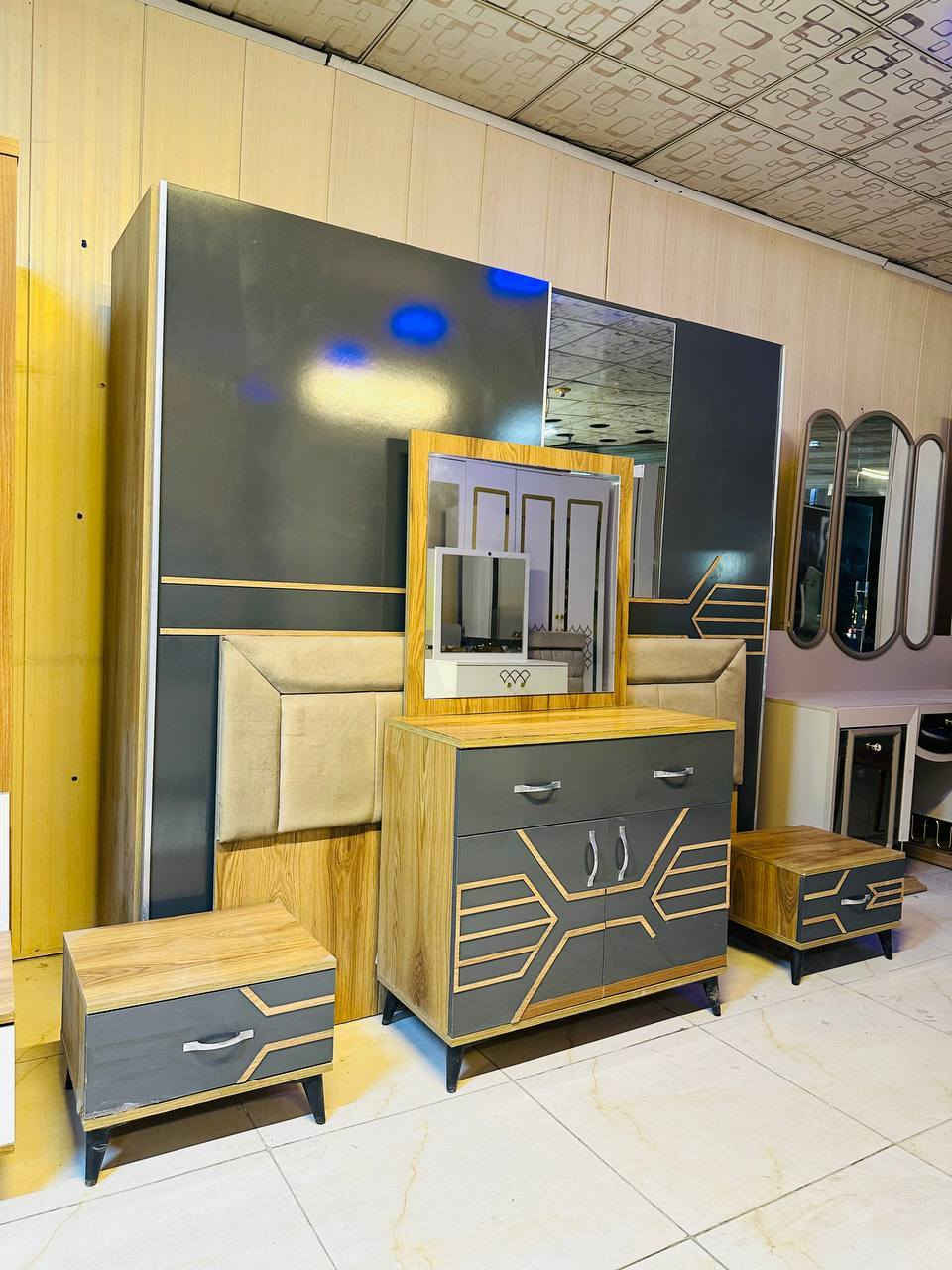 غرفة تركي 5 قطع مستعملة
سعرها 400 قفل
التوصيل والشد داخل بغداد مجاناً
يوجد توصيل محافظات بكروة
للحجز والاستفسار خاص او واتساب
***********
