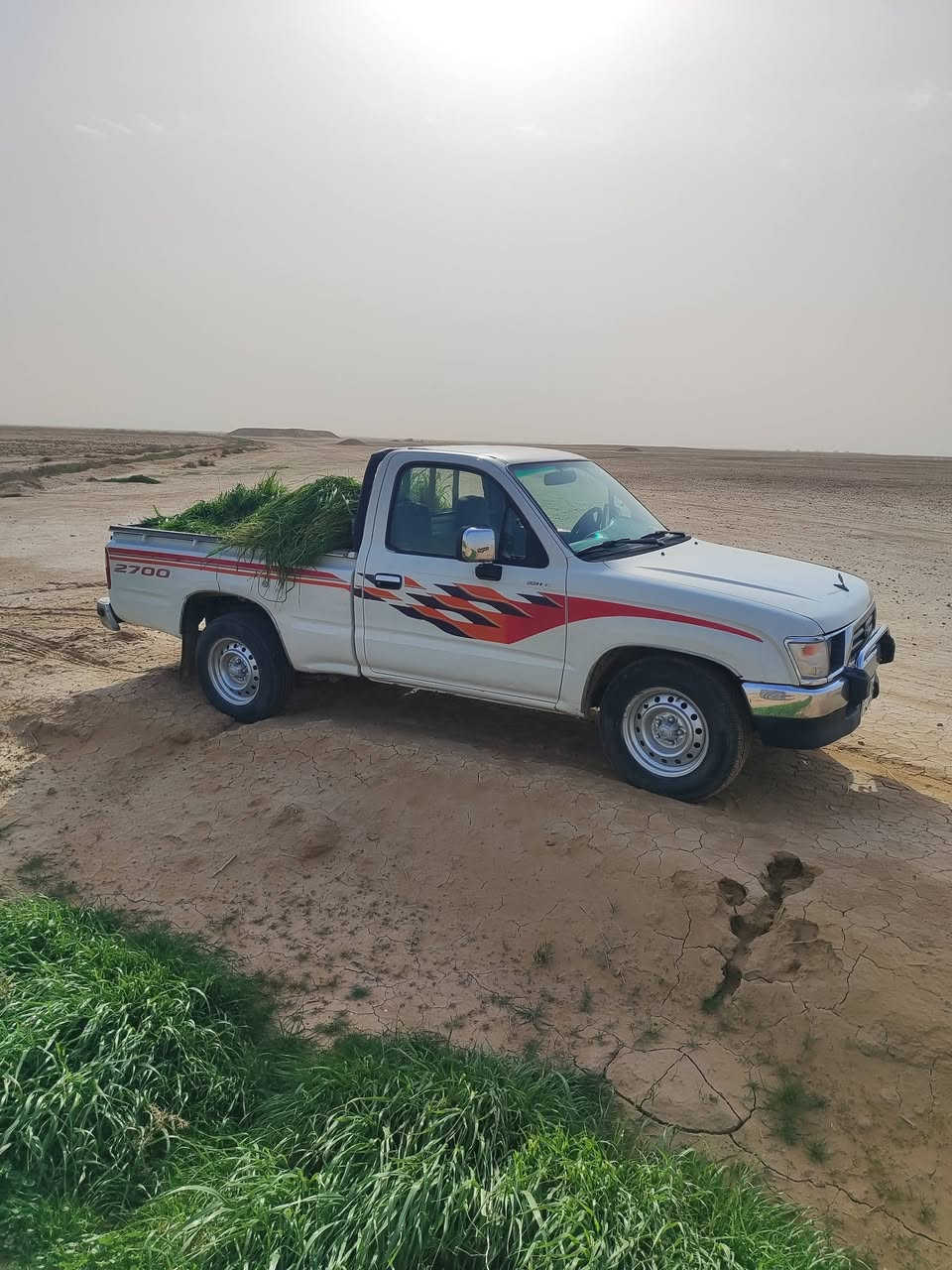 بكم تويوتا هيلوكس موديل 1998/رقم صلاح الدين الماني شرط التحويل محرك مامفتوح كير اكسن شرط شاصي شرط كشر كدام العين مكفول مكان ناحية العظيم ديالى السعر 80 ورقه وبي مجال  ***********/***********
