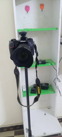 كامره نيكون 7100 عدسه 18 140 كامره نضافتهه 95 ملحقات  شاحنه  ستاند كام...