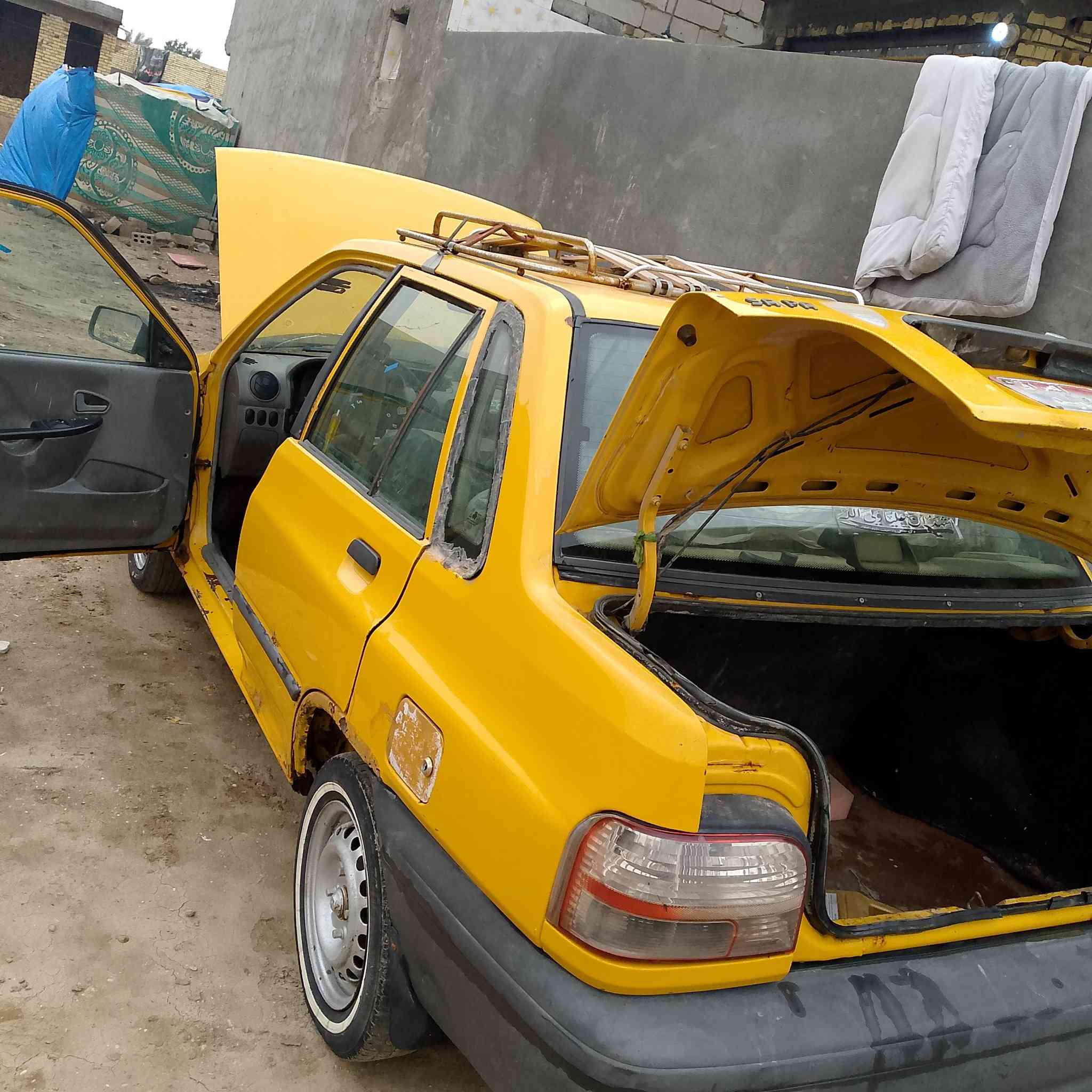 سايبه موديل 12 كهربيات محرك وكير  بل جيس وعدادات كلهن شغالات جديد وماتنقس السعر10وبيها مجال وتكفلك سرقه وعشارين المكان حله***********
