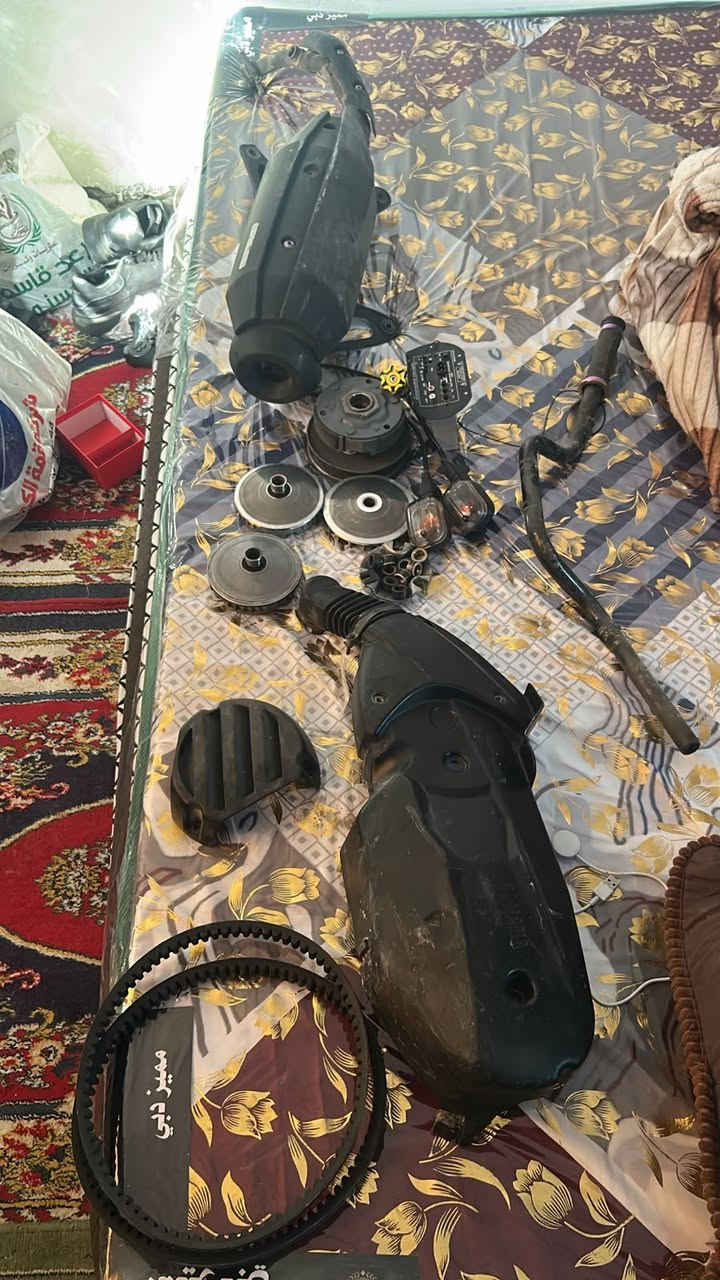 غراض مال سكنس جبلي البيع. كلهن بلادي
اشاير خلفيه زوج. 
صالنصه اصليه. 
صالنصه رياضي ترهم ماكس وسكنس  و140 عام. 
قبق فلاوين.  بلادي قبق كلجات بلادي اكلج خلفي وكلج امامي زوج. كامل هوه وال خرز قوايش اثنين اصلي. 
قطره دهن ذهبي. 
ستيرن. بلادي. 
جاملغ امامي بلادي. 
سستم صوت عوزه بس السماعات 
مكاني بغداد المدائن منطقت الورديه 
*********** 
تصل وبل خدمه نص السعر
