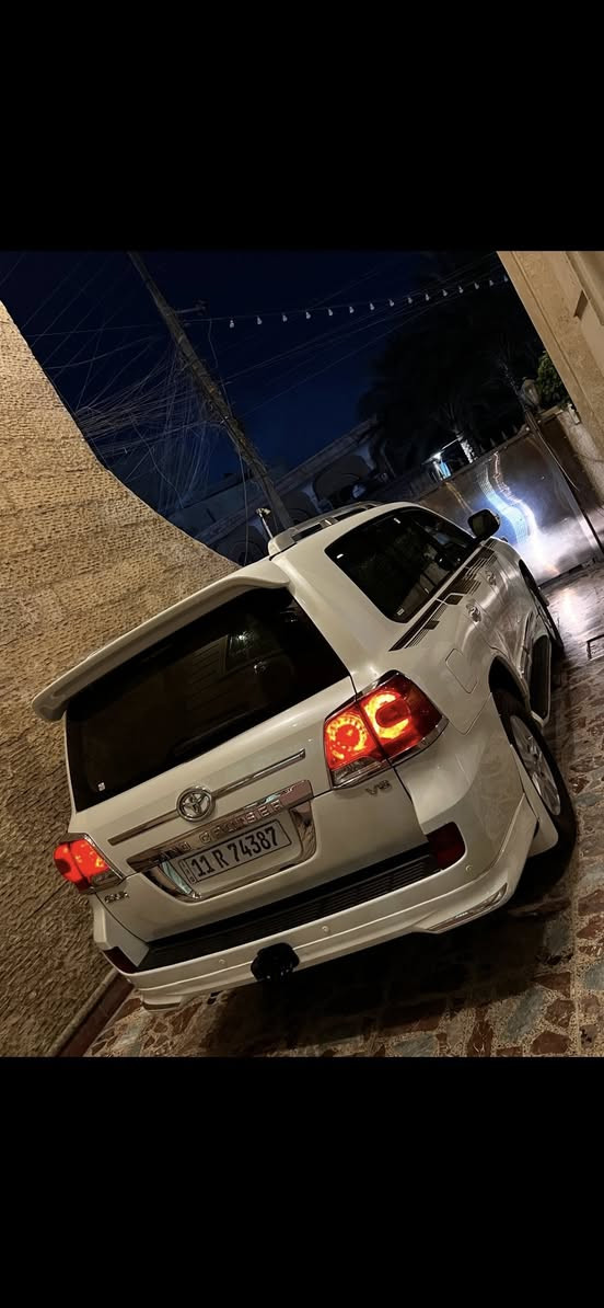 السلام عليكم للبيع او مراوس
لاندكروزر 2014 
بريم اصل ماشية 100 الف حقيقي 
السعر 38 الف دولار 
للاستفسار ***********
