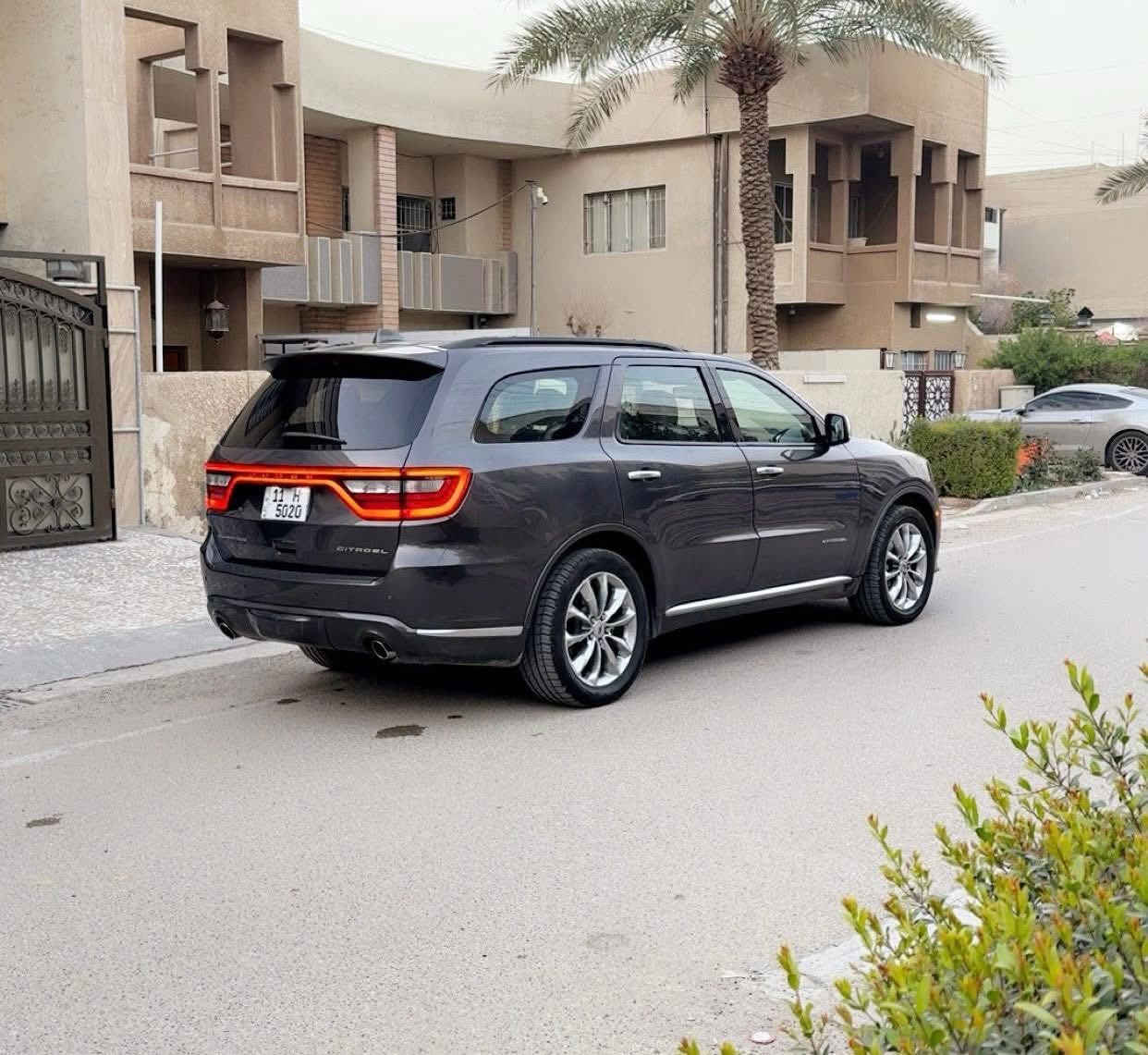 دورنكو موديل 2021 ClTADEL اعلى فئة بالمواصفات فول 1/1
الحادث جاملغ وشوية من باب مرفق حادث مع صور 
رقم بغداد  (مميز )  
الاتصال على رقم   ***********  
المواصفات فول 1/1 اعلى فئة كراسي منفصله 
*بصمة
*فتحة
*صندوق كهرباء
*كراسي منفصله خلفية 
*كشنات ذاكرة 
*كشنات تدفئة تبريد 
*استيرن تدفئة 
*رادارات امامية وخلفية
*نفطة عمياء
*هيتر بالمراية
*تشغيل عن بعد 
*كراسي الامامية كهرباء 
*استيرن كهرباء 
*خرن ميموري 
*تبريد ثلاث 
*حساسات امامية وخلفية
ماشية 32 الف
*شاشة كبيره 
*شاحن موبايل 

محرك 6 سلندر 

السعر   255 
الاتصال على رقم ***********
