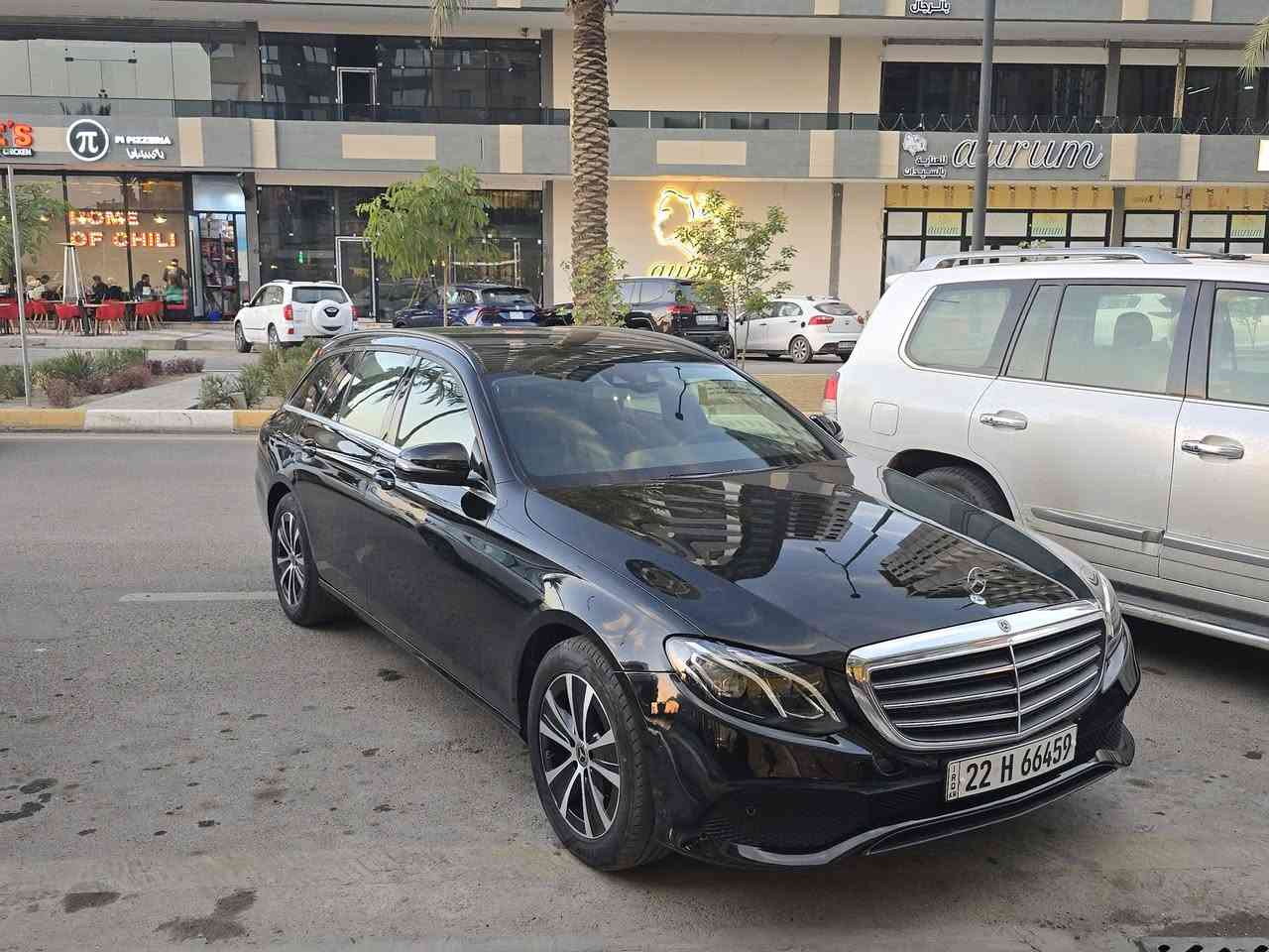 E200 2018 خليجي

 السعر 170 

بجم اس 

بدون صبغ

رقم اربيل تحويل مباشر 

محرك الفين تيربو
شفتات ستيرن 
لايت زنون 
بجم led 
زنون لايت
بك لايت led
رادارات أمامي وجانبي 
نقطه عمياء
كير تعليك
حساسات 360 درجه
كشنات جلد كهرباء
شاشه
ماوس تحكم 
مري شفط

 السعر 170 قابل للتفاوض 

مكان السياره بغداد حي الاطباء بلجهاد قرب خدمي شارع المطار 
للتواصل ***********
