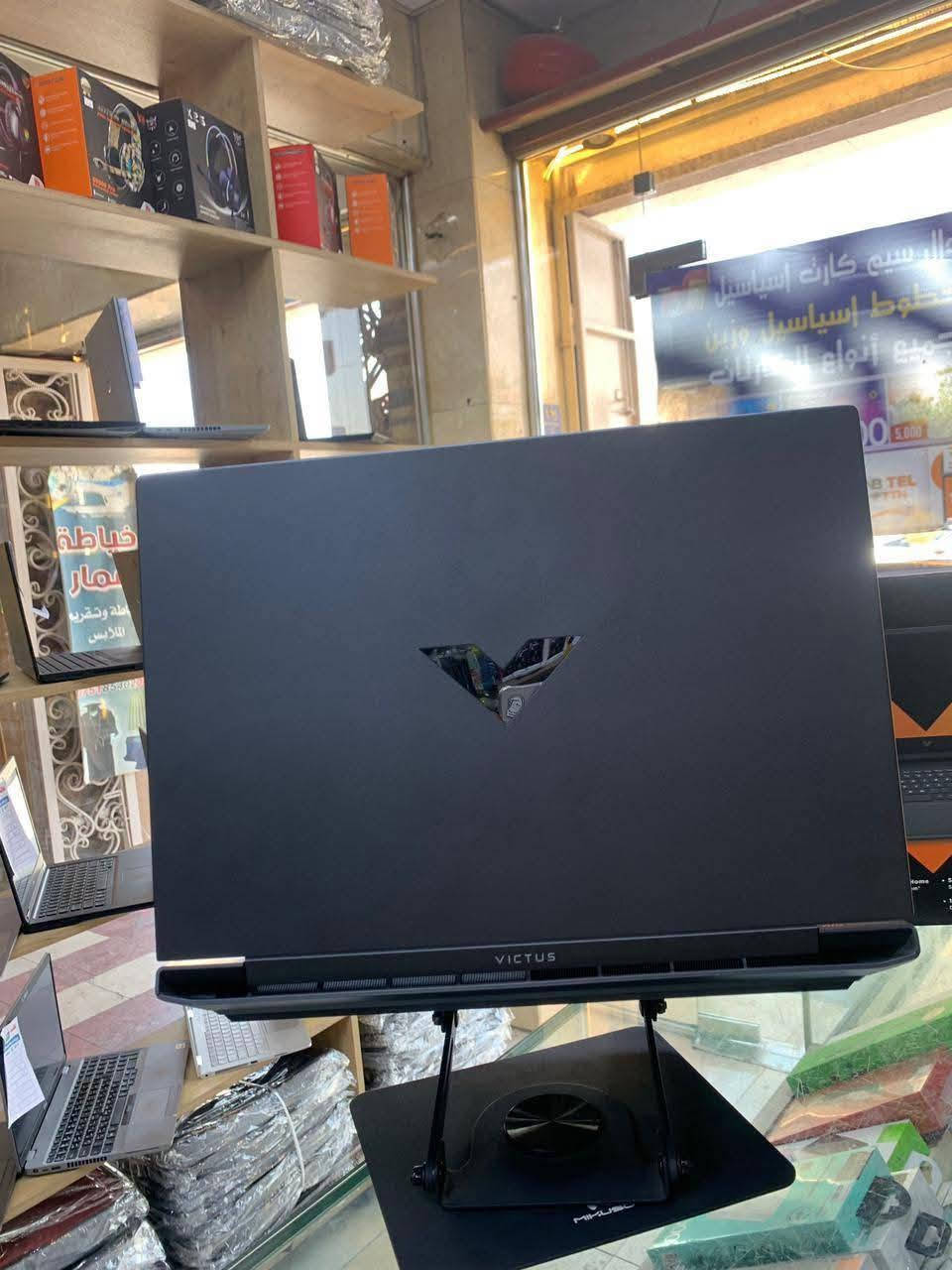 ✨ نسبة نظافة عالية جداً 📦 مع الكارتون الأصلي
💻 HP Victus
⚙️ المعالج: Core i5 الجيل 13 فئة H
🧠 الذاكرة: 16GB RAM
💾 التخزين: 512GB SSD
🎮 كرت الشاشة: NVIDIA RTX 4050 6GB
🖥️ الشاشة: 15.6" Full HD 144Hz
 السعر مليون و 100 و لي مجال


**إذا كنت صاحب هذا الإعلان وتريد حذفه لأي سبب، رجاءا أرسل رسالة إلى الدعم الفني**