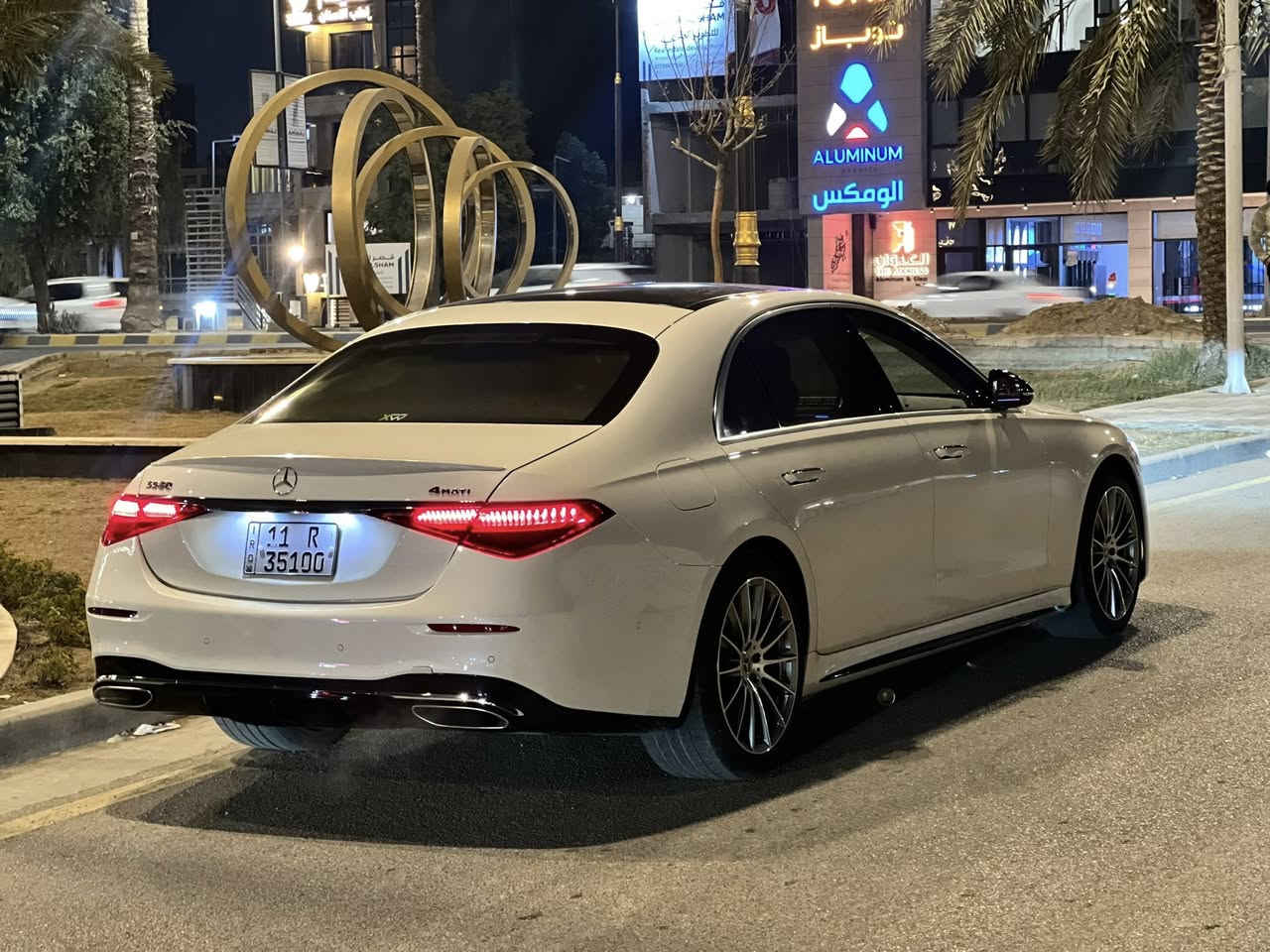 سلام عليكم
🔥Mercedes Benz S580 4Matic 2022🔥

🔹- مرسيدس  اس كلاس S580 

🔹-مــوديــل / 2022 

🔹- ضرر بسيط فقط صندوق مبدل نفس لون 

🔹فئة محرك 8 سلندر تيربو 

🔹سيارة جديدة جدا 

🔹- رقم بغداد باسمي تحويل مباشر 

🔹- بدون ايرباك ،بدون دواخل ، كير مكينة كفالة شرط الفحص

______________________________

💎فـول مـواصـفـات /:- 

♦️لايـتـات زنون داينمك

♦️كشنات مساج 

♦️داخل بيانو 🎹 

♦️بانوراما 

♦️ابواب شفط 

♦️لون مات مميز 

♦️داتاشو

♦️بردات خلفية 

♦️ستيرن هيتر 

♦️داخل ابيض مميز 

♦️اضاءة محيطية 

♦️دبل رادار امامي 

♦️حساسات خلفية وأمامية

♦️وبعد بية مواصفات هواي متنذكر الجناي يعرفه

♦️فول مفولة للاخير اعلى فئه

__________________________

#الـعـنــوان / بـغـداد حي جامعة 

#الـهــاتــــف / *********** مصطفى 

#الـسـعـــــــر / 770 ورقة وبي مجال
