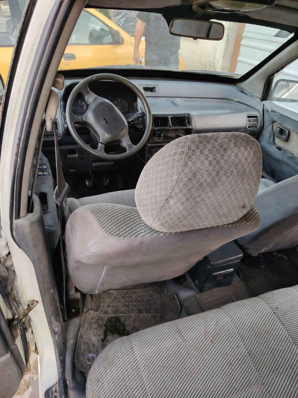 للبيع لانسر موديل 93 السيارة 7راكب گير محرك تبريد خير من الله مابيهة اي نقص نقص رقم واسط مشروع وطني تحويل ثاني يوم السعر 37 ورقة مكانهة بغداد الزعفرانية للتواصل ***********
