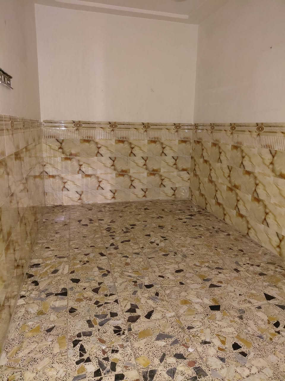 الإيجار مشتمل الشعب حي كويتي 
م٧٠ 
٣نوم +صاله 
الاستفسار إتصال مكتب العهد العقار 
***********
***********
