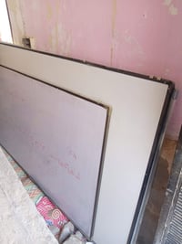 سبورات • ٤ قطع • حي العسكري