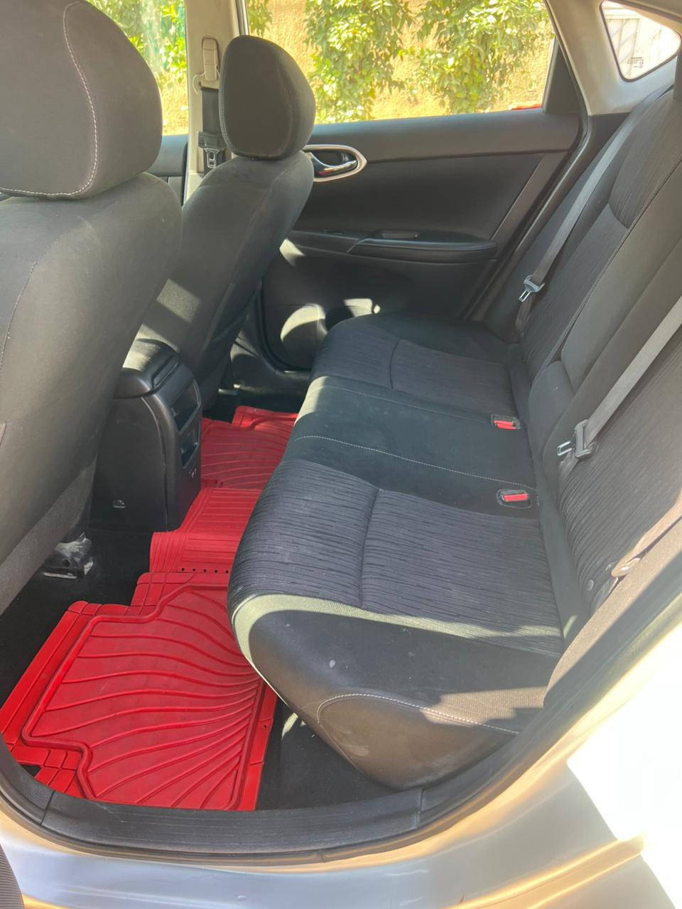 نيسان سنترا مديل ١٩ امريكي سياره جاهزه من كلشي بيها قطعتين صبغ ضربتها جاملغ امامي وبنيد السعر ٩٠$ وبيها مجال بسيط مكانها بغداد اعضميه رقمها محول انكليزي هيئه وغرامه مصفره الاتصال ***********
