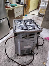 طباخ • مستخدم • شغال