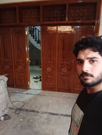 اخوان اني نجار متنقل اي شي اشتغل من جديد أو تصليح 🌹 التصل  07813116612...