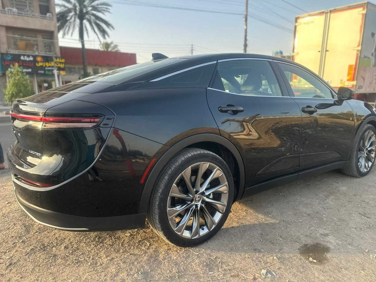 كراون 2023 Limited! 

وارد امريكي بنيد صبغ جاملغين بارد صور حادث بلمنشور بيها طغه جديده بلجاملغ مثل ما موضح هوا نفس الي بي بارد سابقاً 

مواصفات 1/1 بانوراما 

محرك 2500 هايبرد

السيارة ب اسمي رقم بغداد 

فول مواصفات لمتد

ماشية 40 الف 

سقف بانوراما

‏‎لايت 4 عدسات

‏‎شاشة كبيرة + كيجات ديجتال

‏‎سستم صوت JBL + دمام خلفي

‏‎رادار  امامي + مانع تصادم + تحدي مسار

‏‎رادار خلفي + مانع تصادم خلفي

‏‎رادار جوانب + نقطه عمياء

‏‎تحكم مقاعد امامي كهربائي

‏‎مقاعد جلد اسود ملكي  + تبريد كشنات

‏‎شاحن وايرلس

‏‎ميموري كشنات

‏‎ويل 19 إنش 🛞

‏‎فول منافذ TPC + كار بلي 🔋

‏‎ باقي مواصفات الكراون معروفه

السعر 253 قابل للتفاوض 

مكان السياره بغداد حي تونس
***********
