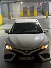 سياره كامري مديل 2024 موصفات.  SEام العلامه السوده سياره حادثها كلش حل...