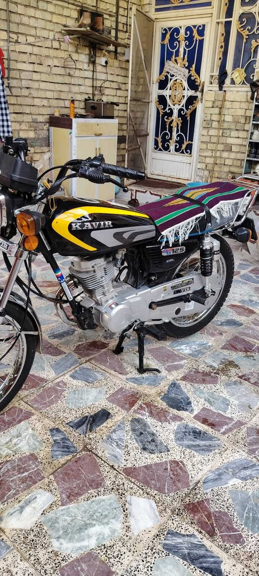 دراجة للبيع مال ايران 🇮🇷 كڤير 
كلهة مطابقة حفر كڤير اشاير دوسات دبلات دشبول ستيرن محرك كشن تانكي هورن قمجيات ستان كابريتر ابو لقفل يدات تايرات كلهة مطابقة دراجة نضيفة ما متعوبة مكاني عمارة ابو رمانة رقمي ***********
