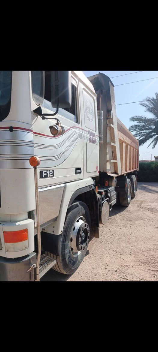 فالفو موديل 92 مكفول محرك وكير ومجموعه وشاصي تحويل سياره جاهزه من كلشي السعر 220 وبيهه مجال للإتصال ***********
