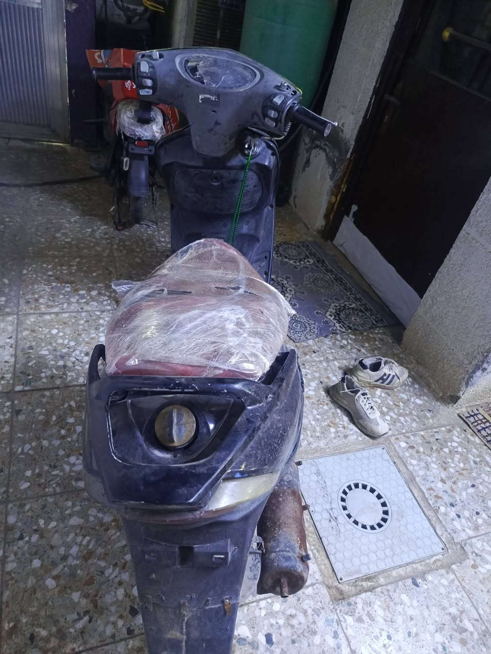 السلام عليكم ماكس 140 الدراجه شغاله وخير من الله لانضوح ولا تبخير شلعتهه تخبل صدرهه دبلاتهه حلوة بيهه نقوصات السعر 250 المكان الشعب رقم الهاتف ***********
