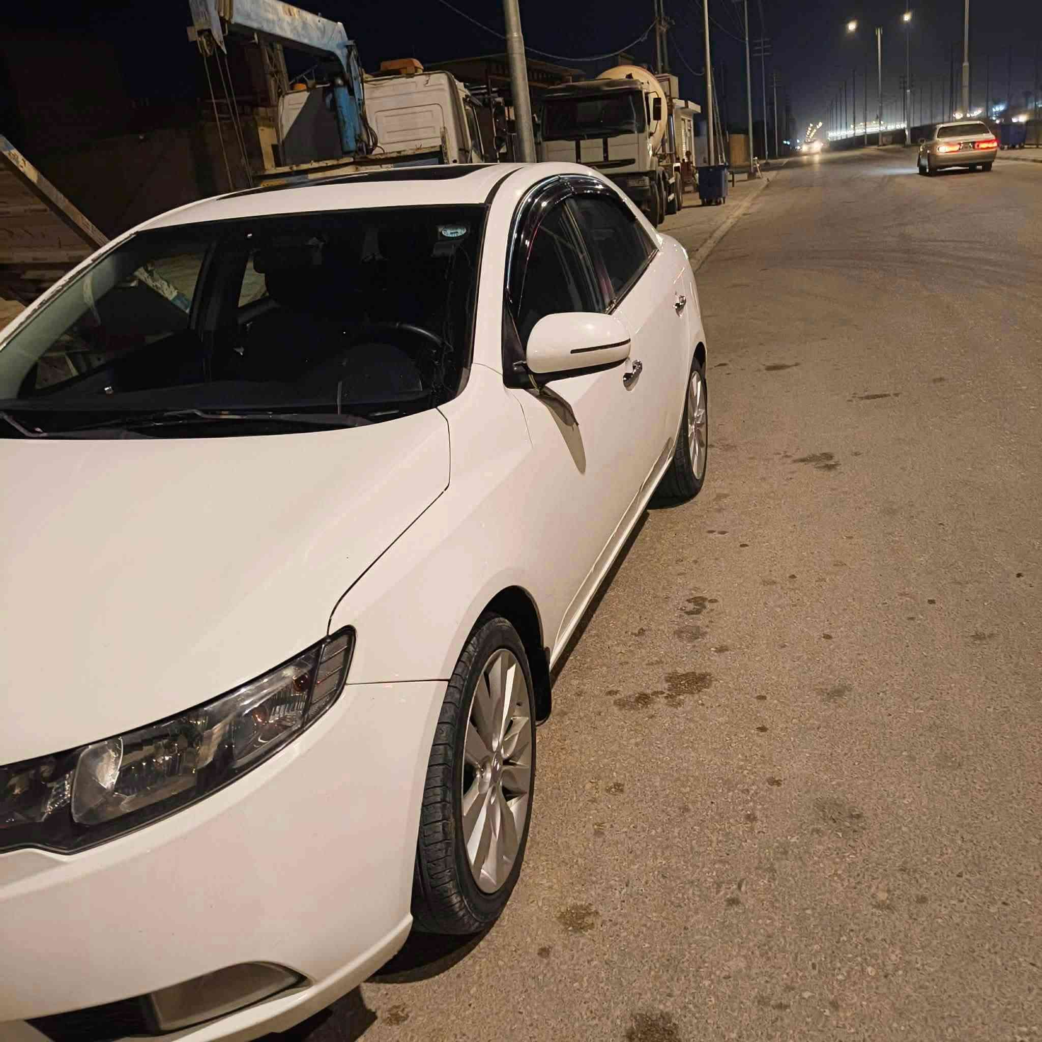 🚗 كيا سيراتو 2012 (خليجي) - للبيع 🚗
المواصفات والجاهزية:
• الموديل: 2012.
• المحرك: 1600 (كير ومحرك مكفولات وبشرط الفحص).
• المواصفات: فول مواصفات (فتحة سقف + بصمة تشغيل وأبواب).
• التبريد: ثلج ما شاء الله ❄️.
• اللون: أبيض قطني مميز.
• الضرر والجسم: السيارة مكفولة (السونار مرفق مع الصور ).
:
• الرقم: رقم دولي (أربيل).
• التحويل: تحويل سنوية أو وكالة (مضمونة وجاهزة للتحويل فوراً).
💰 السعر: 99 ورقة (وقابل للتفاوض ومجال للشراي ).
📍 الموقع: النجف الأشرف - الرضوية.
📞 للتواصل والاستفسار ***********
تنويه: الشراي يتصل مباشرة على الرقم لقلة التواجد على التعليقات.
