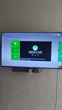 يوجد جهاز اكس بوكس 360 جديد👍  ما مفتوح شرط الفحص🔎  يحتوي على🎲 155♟ لعب...