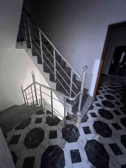 🏛️ بيت للايجار  🏛️

في الخضراء بناء حديث موقع ممتاز 

طابقين يحتوي غرفتين منام صاله 

مطبخ صحيات طارمه

سعر الايجار 650 الف يشمل الماء والكهرباء 

ــــــــــــــــــــــــــــــــــــــــــ

للمعلومات اكثر الاتصال

على الرقم الموضح 

***********

رابط القناة 

https://t.me/vvvohhh
