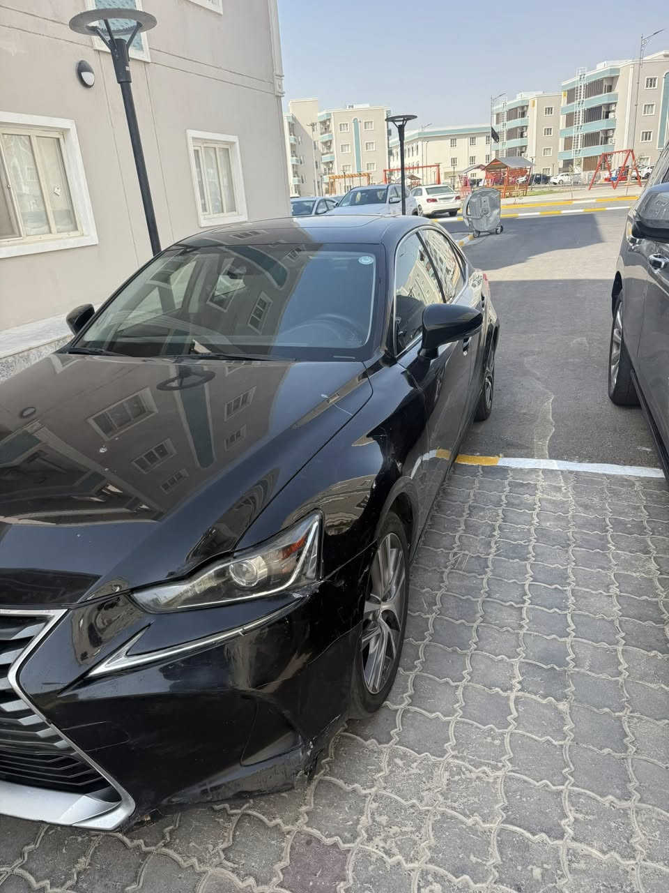 سلام عليكم شباب لكزز مديل 19 فول للبيع او مراوس بكامري شكل جديد نوع السياره اي اس 200 ت استفسار اكثل اتصل على الرقم***********
