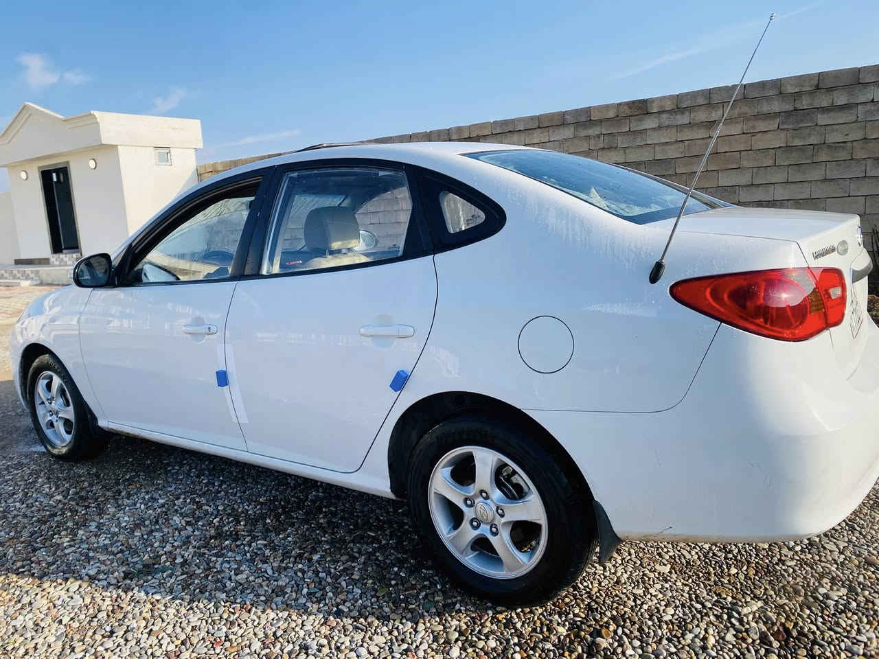 السلام عليكم للبيع النترا موديل ٢٠١١رقم سليمانيه دولي سنويه جديد ٢٠٣٠هزه جديده السياره كلين بدون صبغ بدون تبديل فقط مكانين باردصغار محرك كير شرط صدر توايرجديد فول مواصفات سلايت يده ابيض ماشيه ١٦٠الف محرك ممفتوح السعر ١٢٠ورقه وبيه مجال شي قليل للستفار الاتصال على الرقم *********** مكان سياره كركوك الحويجه
