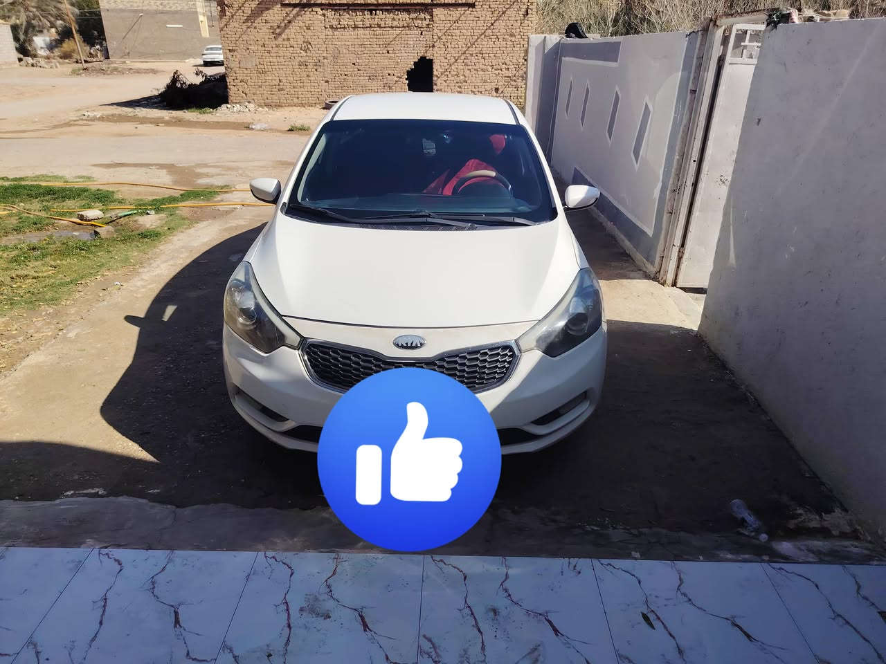 سلام عليكم رمضان كريم  سيراتو موديل 2014 خليجي
موصفات شاشه كمره تحكم ستيرن السياره جديده رقم اربيل
السياره بيه قبق صندوق مفتوح بس
رقم الهاتف ***********/ ***********
السعر 109. وبيه مجال
