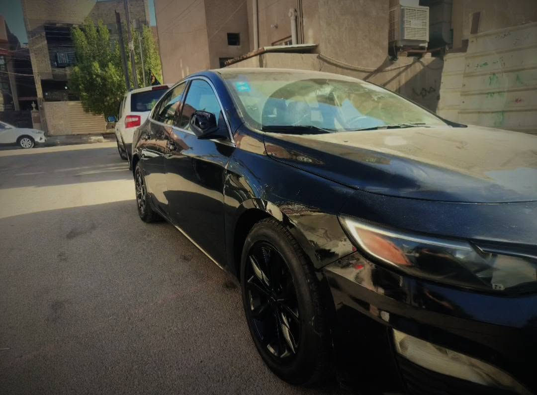 ‏شوفرليت ماليبو للبيع .
‏2020 LT 
‏المكينة 1500 تيربو
‏رقم بغداد بأسمي تحويل ثاني يوم
‏محرك وگير كفالة وبشرط 
‏حدادية  السيارة الصدر نظيف ٩٠٪ 
‏كل الكهربائيات بلادية وشغالة   
‏المواصفات:
‏بصمة
‏كامرة 
‏مثبت سرعة 
‏تحكمات ستيرن 
‏شاشة 
‏كشنات كهرباء + تدفئة بالكشنات 
‏تشغيل عن بعد بالبصمة  
‏التبريد بشرط ثلج بكل الاوقات
‏حادثهة جاملغات الامامية وشوية من البنيد 
‏لا الراديترات ولا التيربو ولا الكهربائيات مضروبات 
‏مكان السيارة بغداد السيدية 
‏السعر 105 وبيها مجال 
‏رقم الهاتف ***********
‏
