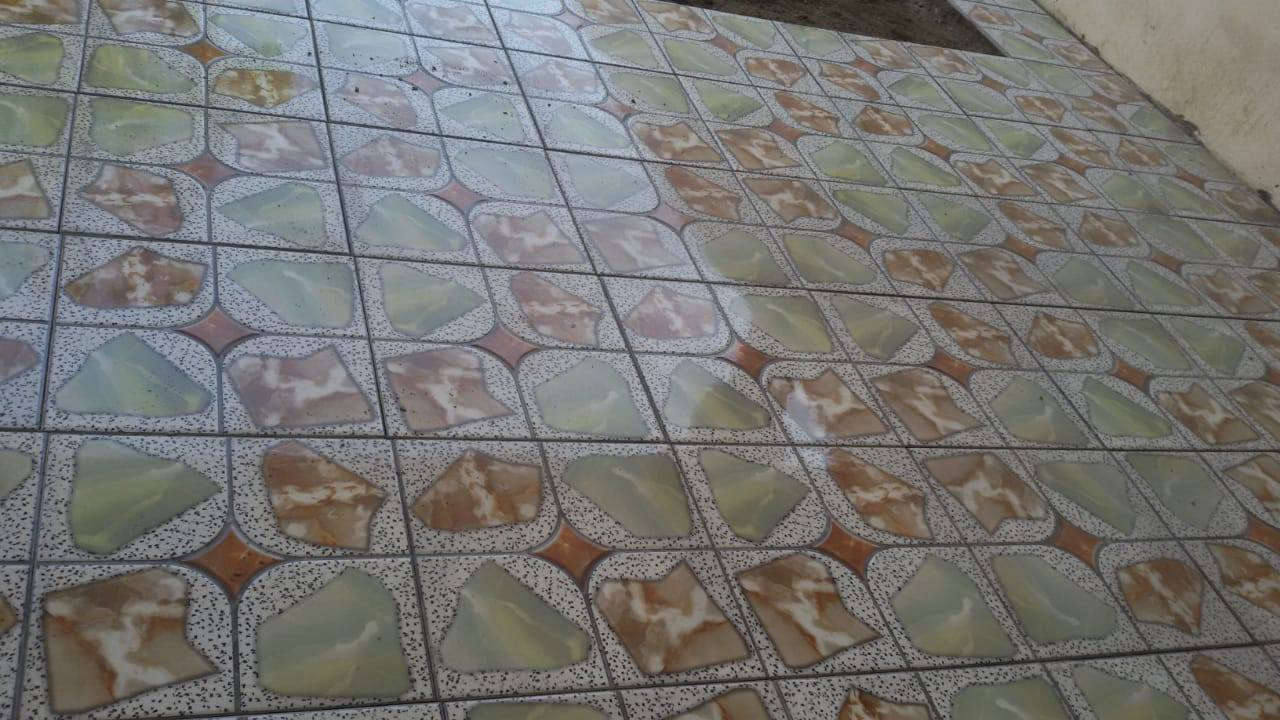 السلام عليكم بيت طابو صرف الغالبية سيف سعدقرب جامع سعد بن معاذ المساحة ١٥٦متر السعر ٦٣بي مجال 
***********
