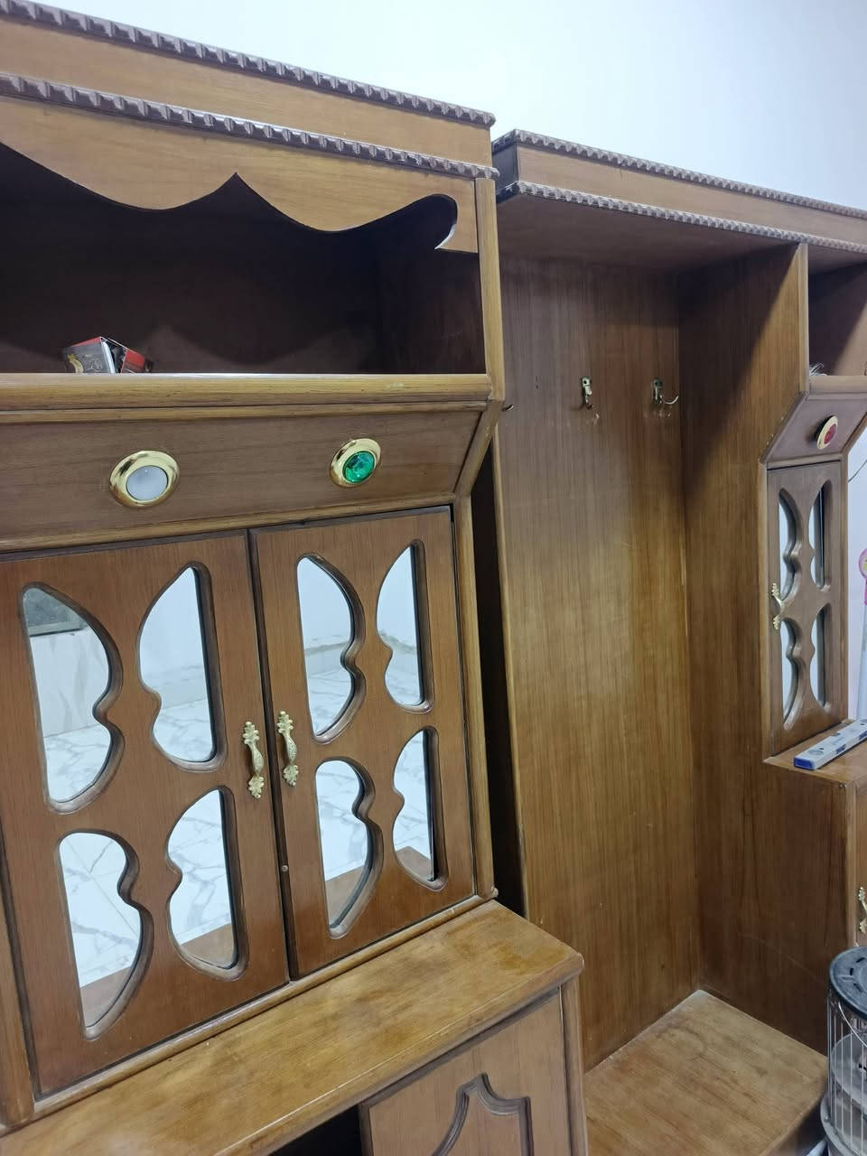 السلام عليكم غرفه عراقيه حطاطه
نظافه 90% سبع قطع سعر 750 عنوان الرمادي يم جسر الحوز
***********
