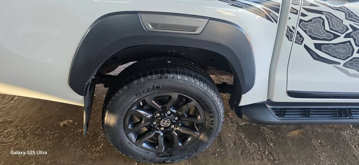 سلام عليكم
بيك اب للبيع 
ادفنجر 
6سلندر 
موديل 2023
رقم أربيل بسمنا 
كويتي 
منفاخ الهواء 
اربع كاميرات 
ماشيه 85الف
فتح تبديل صبغ كفاله ضربه كفاله عامه 
السونار مرفق مع الصور 
المكان الديوانية 
السعر 365$$
بيها مجال للشراي 
او مراوس
***********
